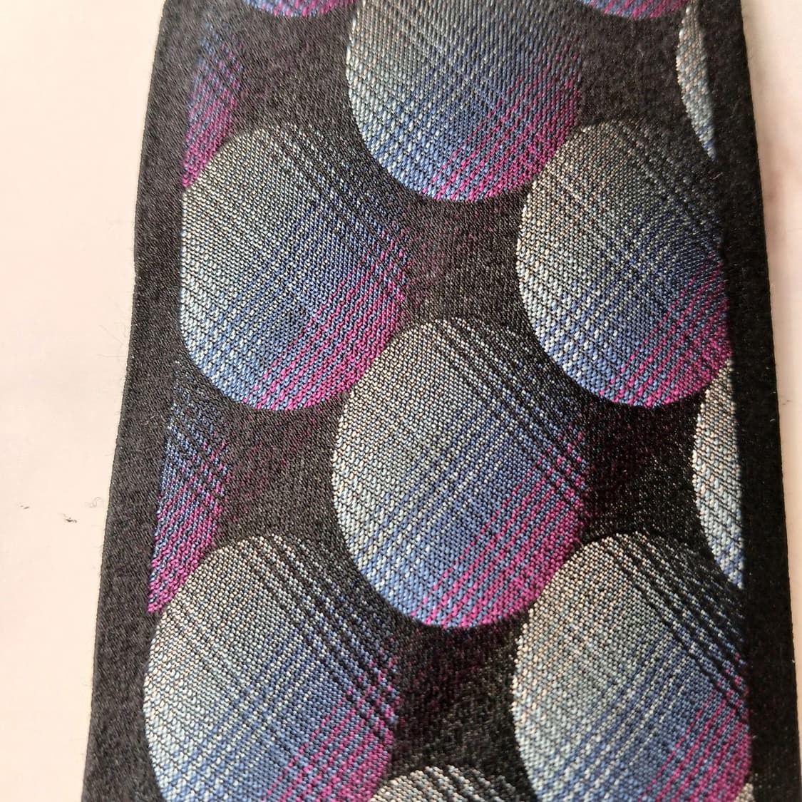 밀라숀 실크 블랙 도트 패턴 넥타이 9.4cm A~B등급 A19861
 상품이미지9