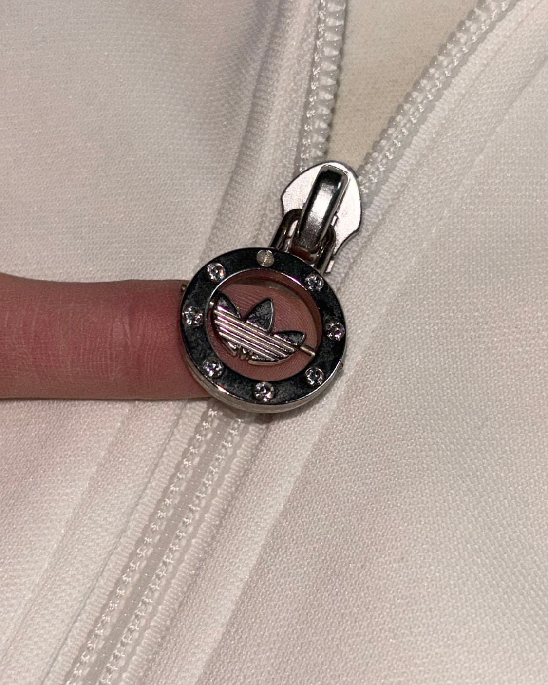 Adidas 아디다스 글리터로고 실버 우먼 크롭 트랙탑 상품이미지3