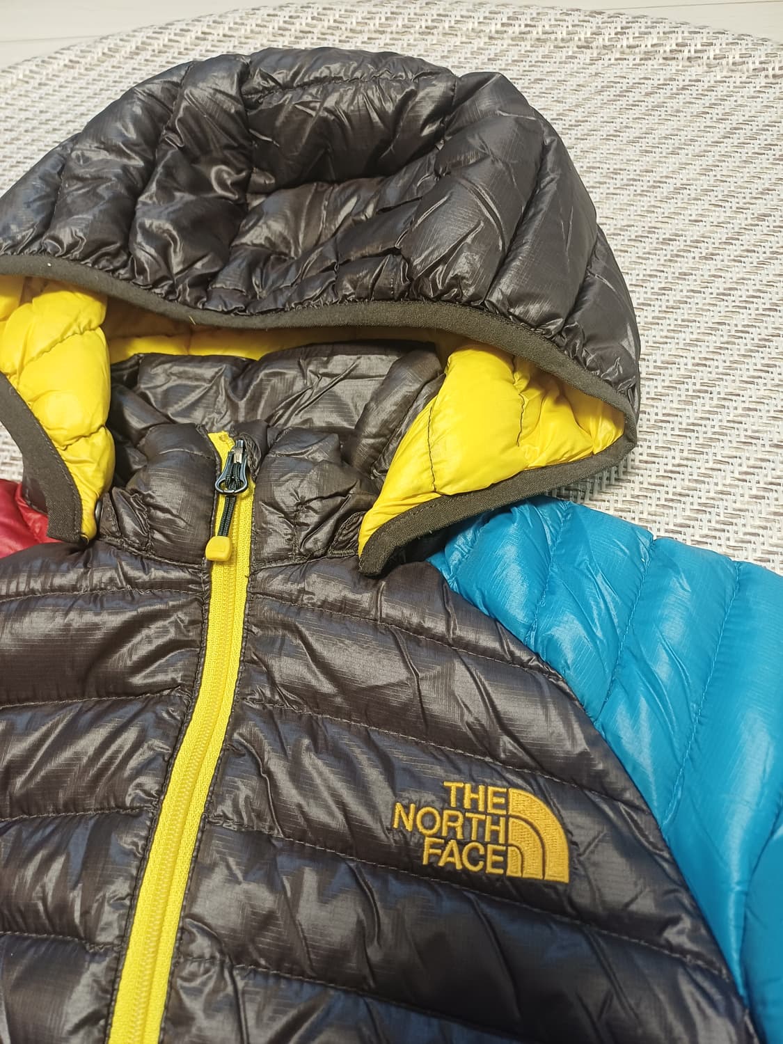 [노스페이스]키즈 멀티 컬러블록 경량 구스다운 (4-5세) 상품이미지3