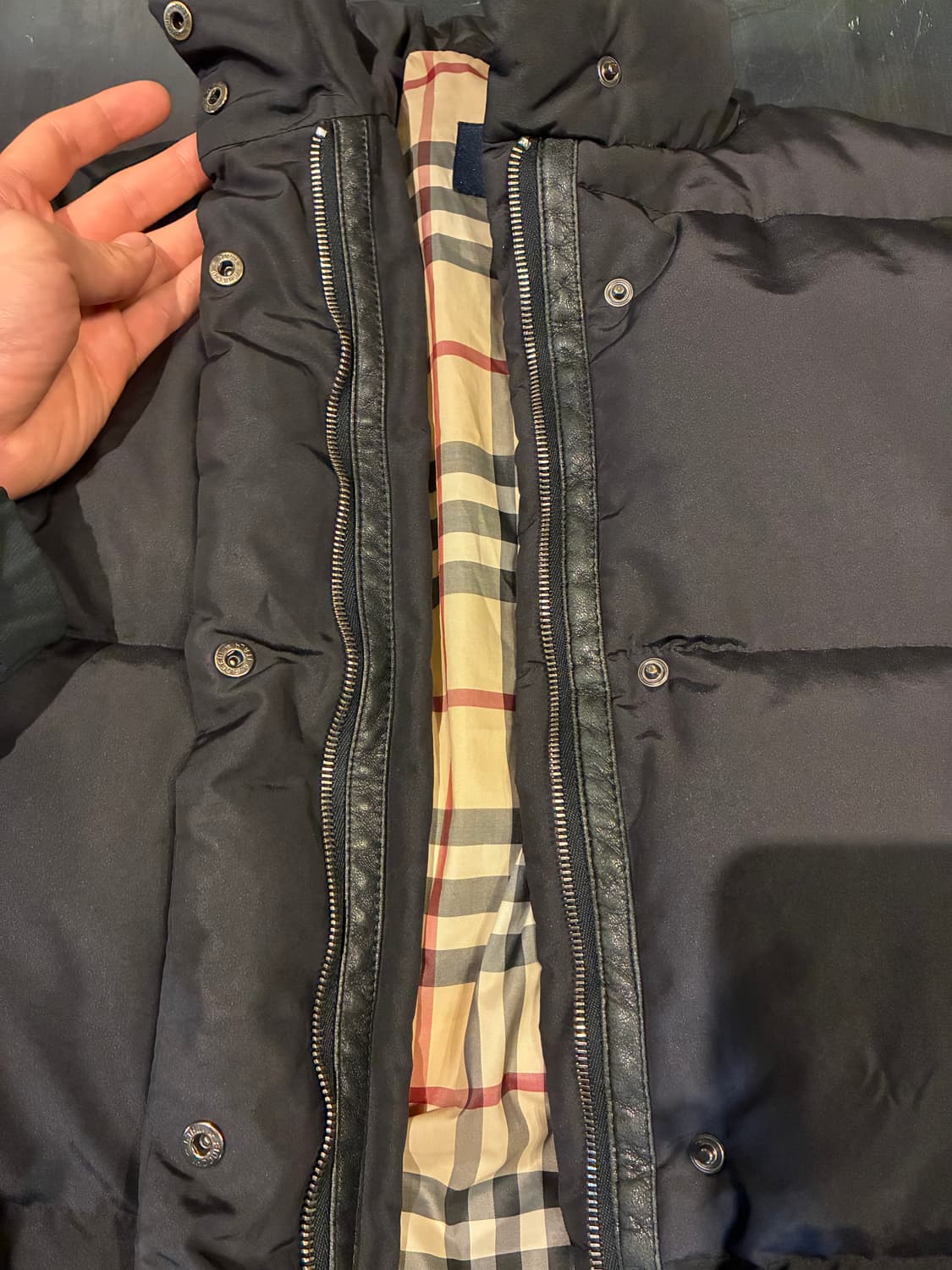 M) 버버리 다운 롱패딩 코트 블랙 상품이미지9