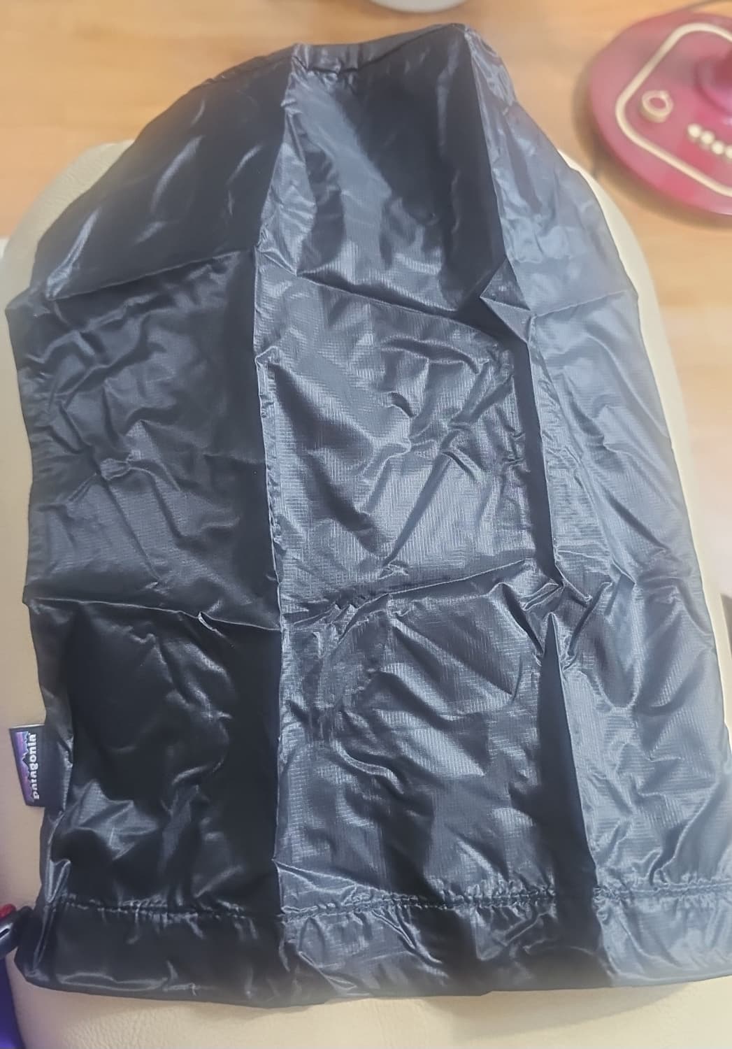 파타고니아 알프로프트 패딩 블랙 상품이미지4