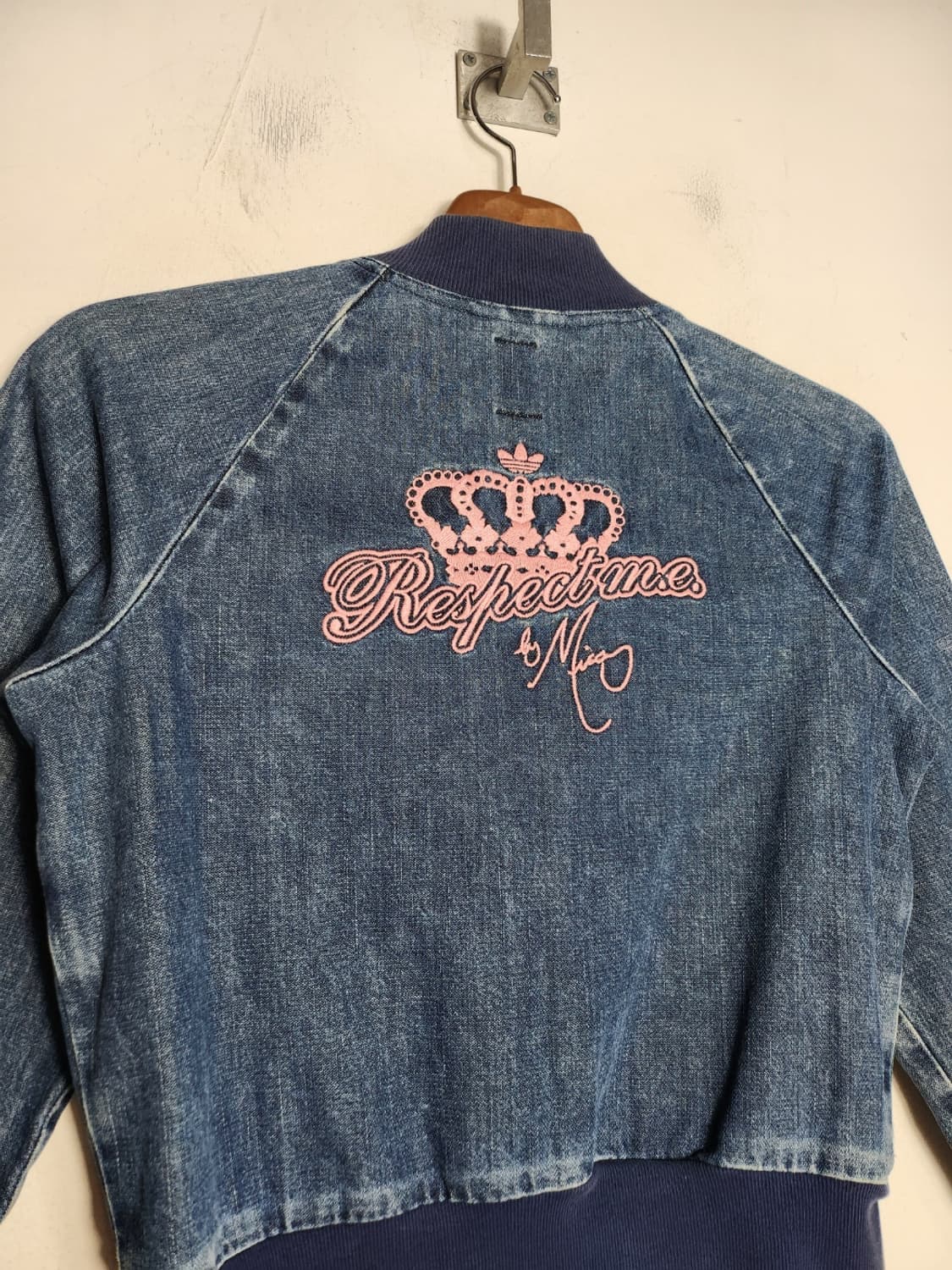 아디다스 미시엘리엇 리스펙트 미 데님 트랙탑 상품이미지5