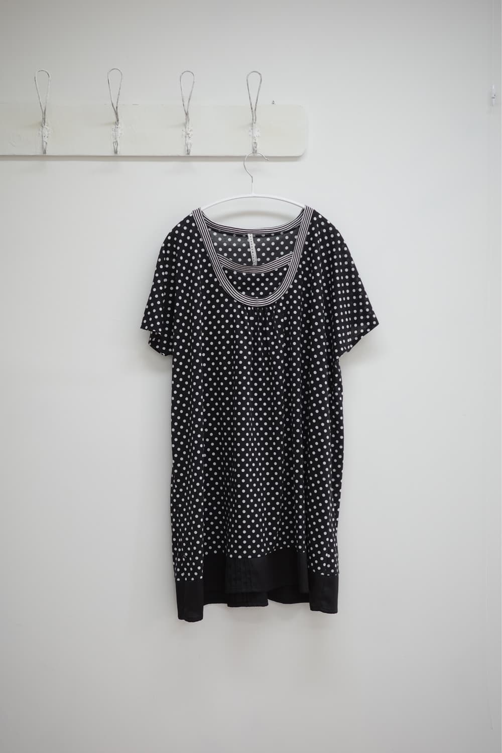 수나오쿠와하라 Sunao kuwahara black dot one-pie 상품이미지6