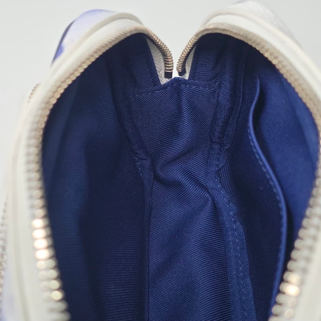 루이비통 모노그램 워터컬러 아웃도어 크로스백 상품이미지9