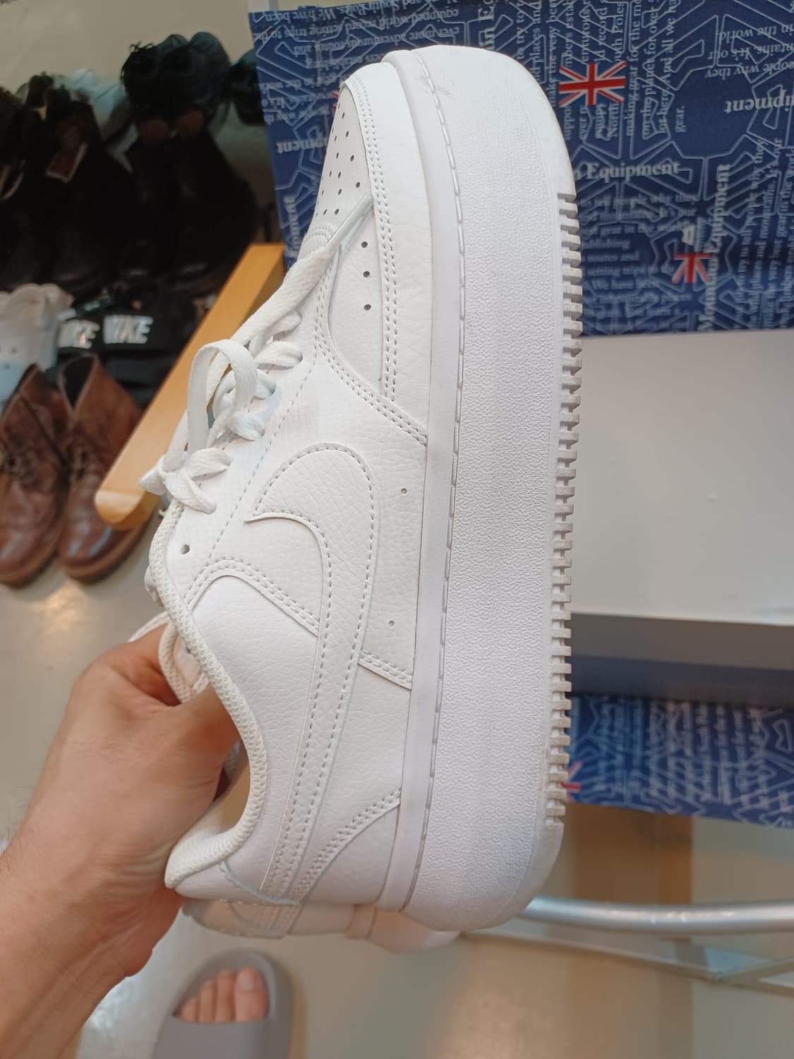 나이키 코트비전 알타 250 270 상품이미지3