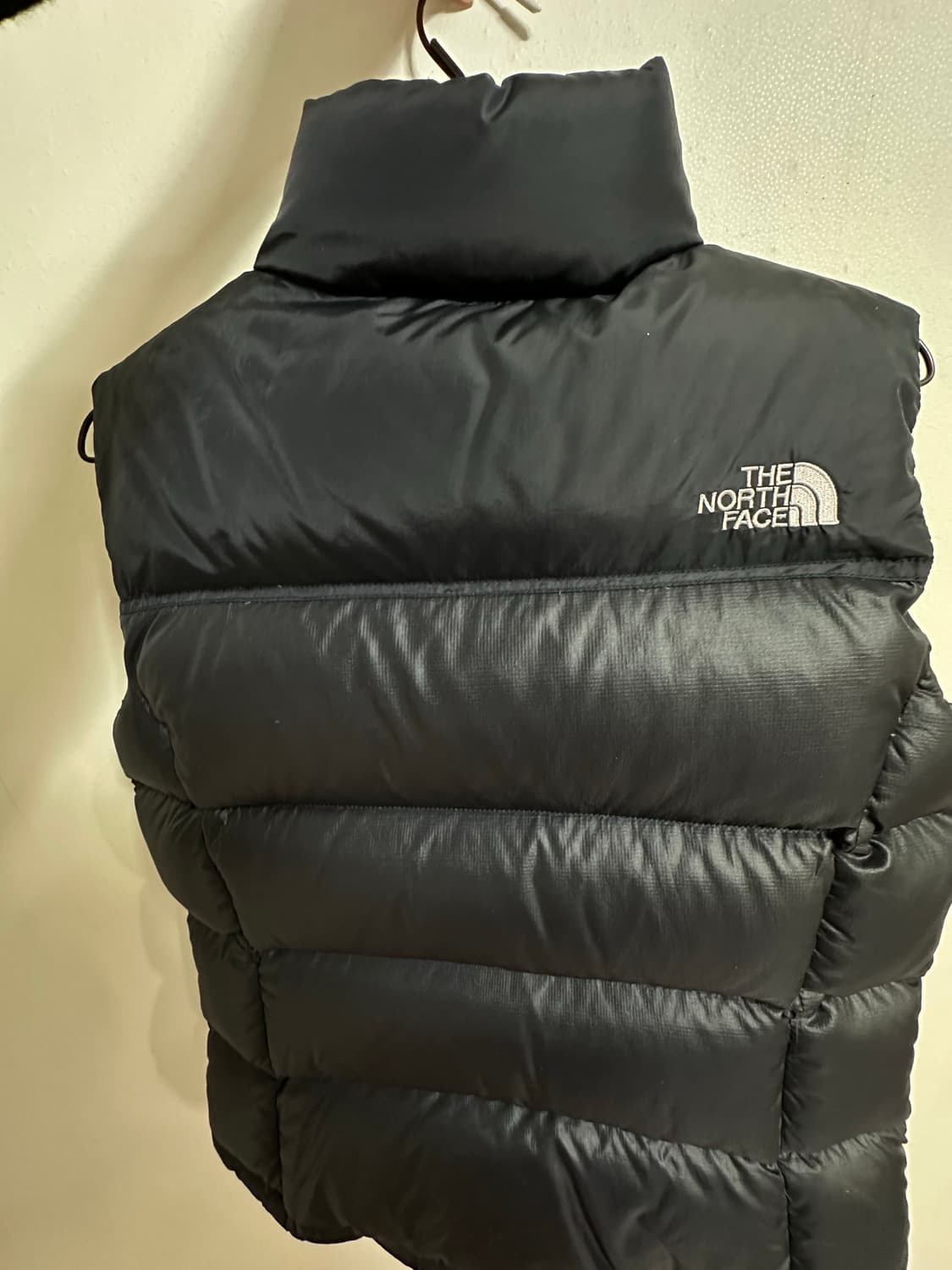 노스페이스 700 패딩 조끼 85 블랙 상품이미지2