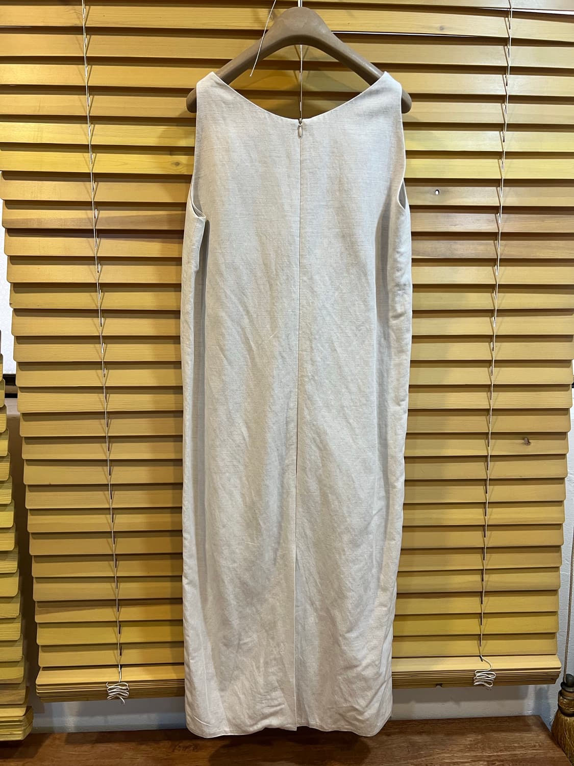 에콘 EKHON 여성 오트밀베이지 린넨원피스 슬리브리스원피스 상품이미지3