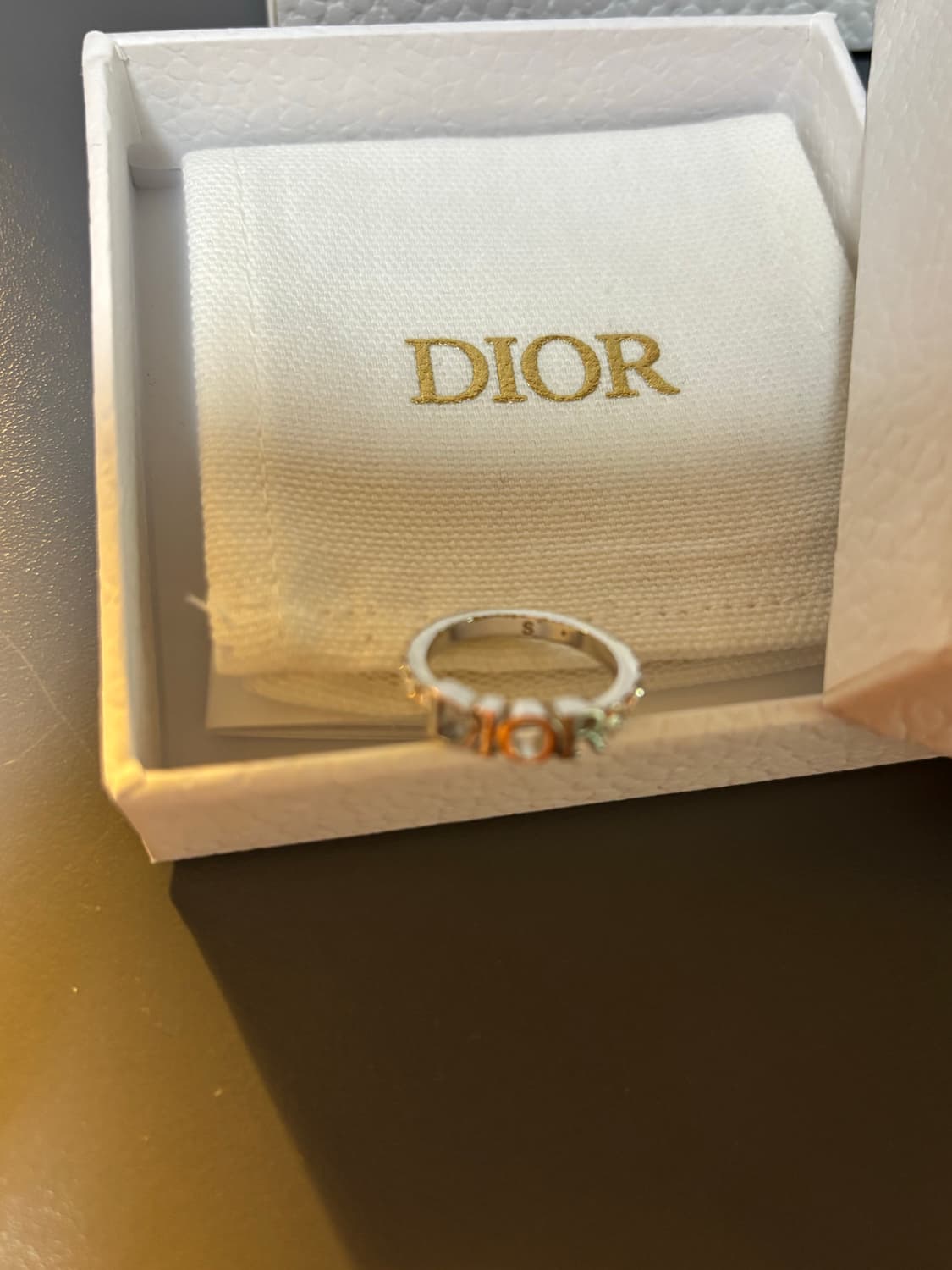 디올 레볼루션 반지 s 상품이미지4