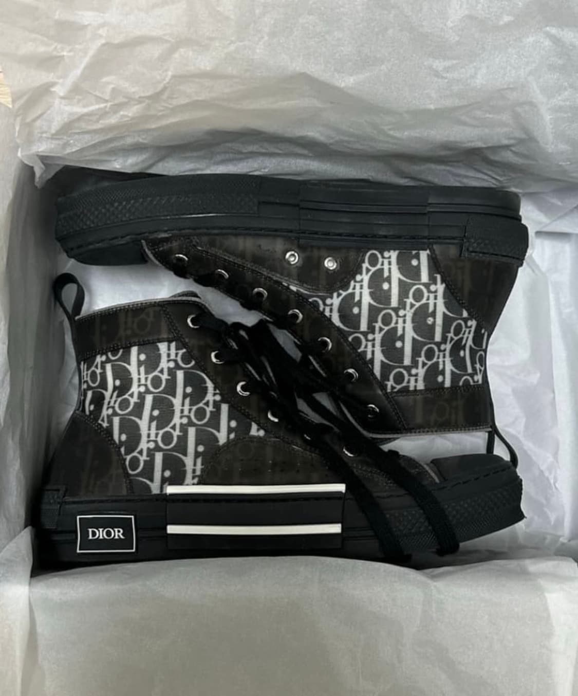구함)디올 검정 하이탑 42,275  상품이미지3