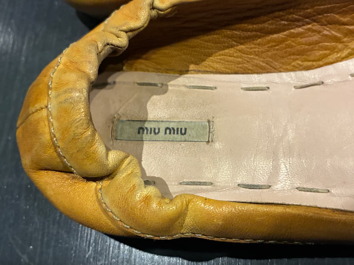 36.5/235) 미우미우 큐빅 플랫슈즈 상품이미지2