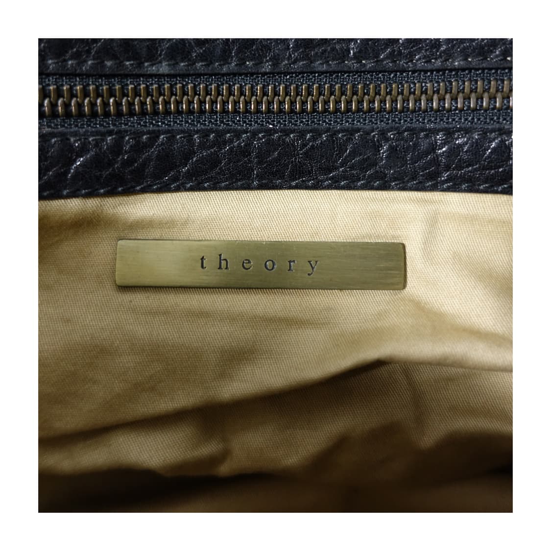 Theory 띠어리 레더 숄더백  상품이미지9