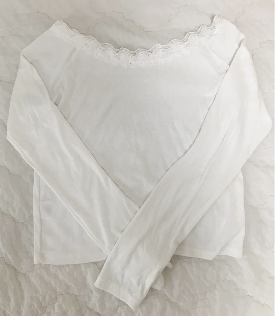프릴리 DF. Rara Lace Off-Shoulder Tee 상품이미지3