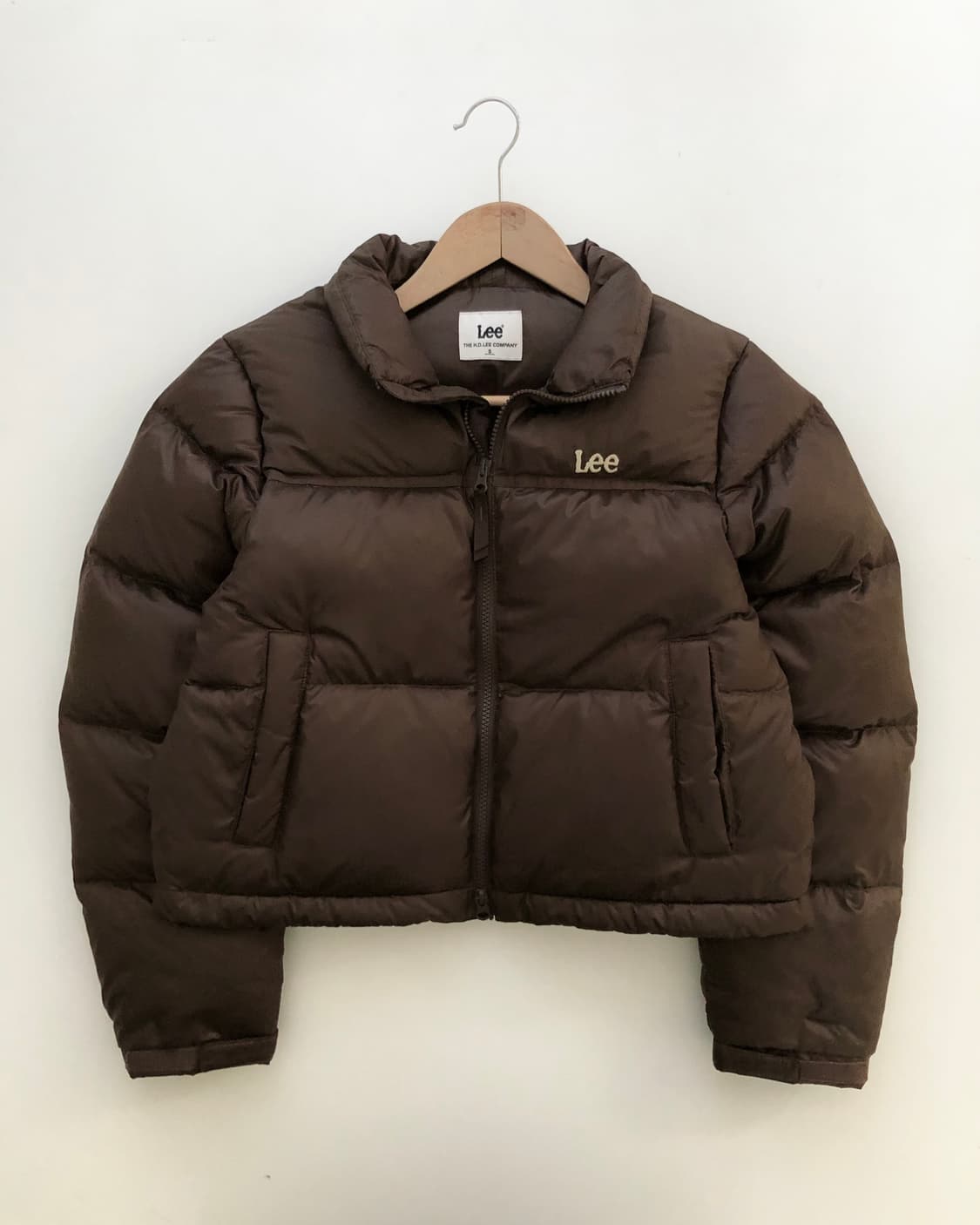 Lee 리 우먼 브라운컬러 릿지 크롭 덕다운 패딩 상품이미지3