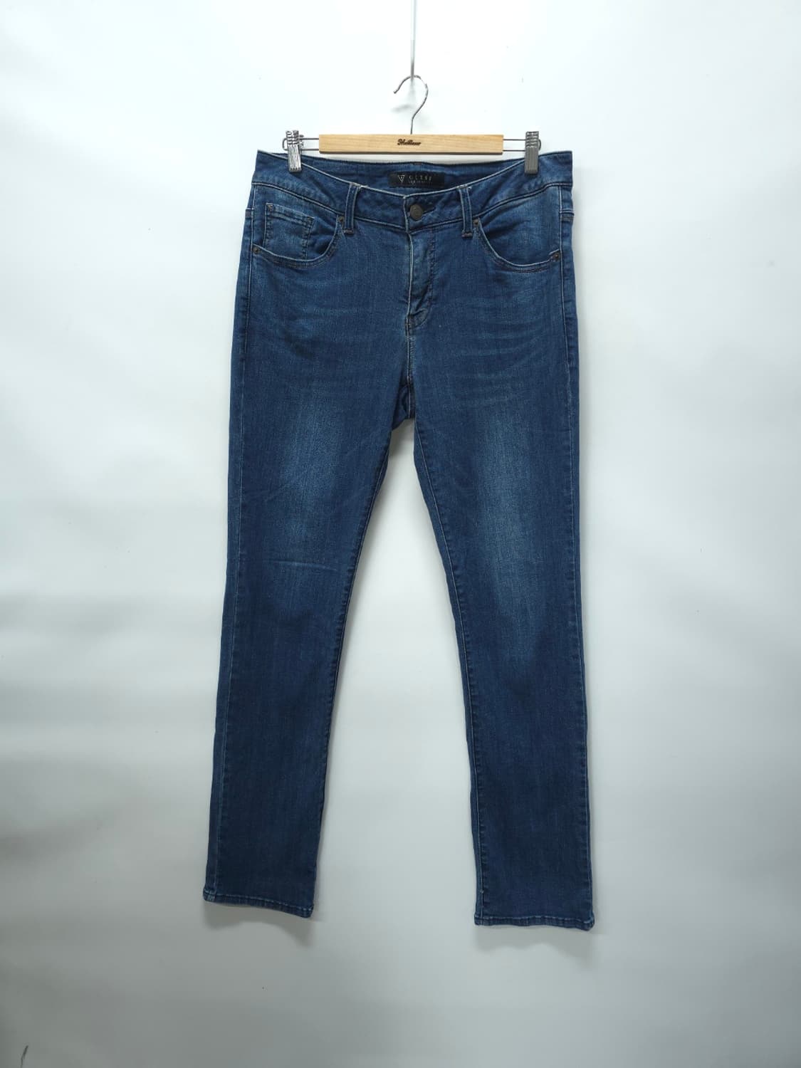 게스(GUESS) 중청 슬림 스트레이트 데님 팬츠 (32사이즈) 상품이미지1