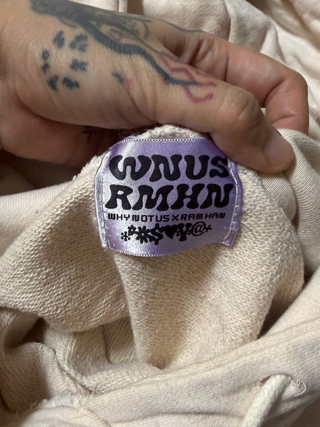 Whynotus X RMHN 람한 키티 크롭 후디 상품이미지4