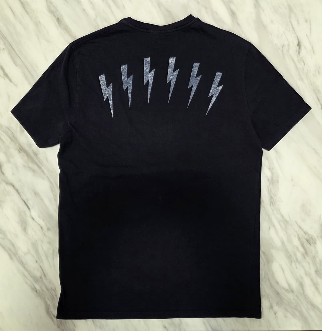 닐바렛 리버스 로고 썬더 프린팅 반팔티  상품이미지1