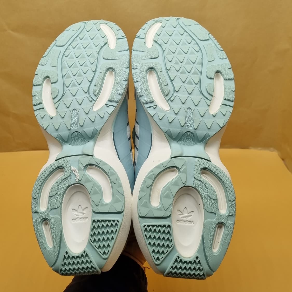 아디다스 젠틱 민트 운동화245. 상품이미지3