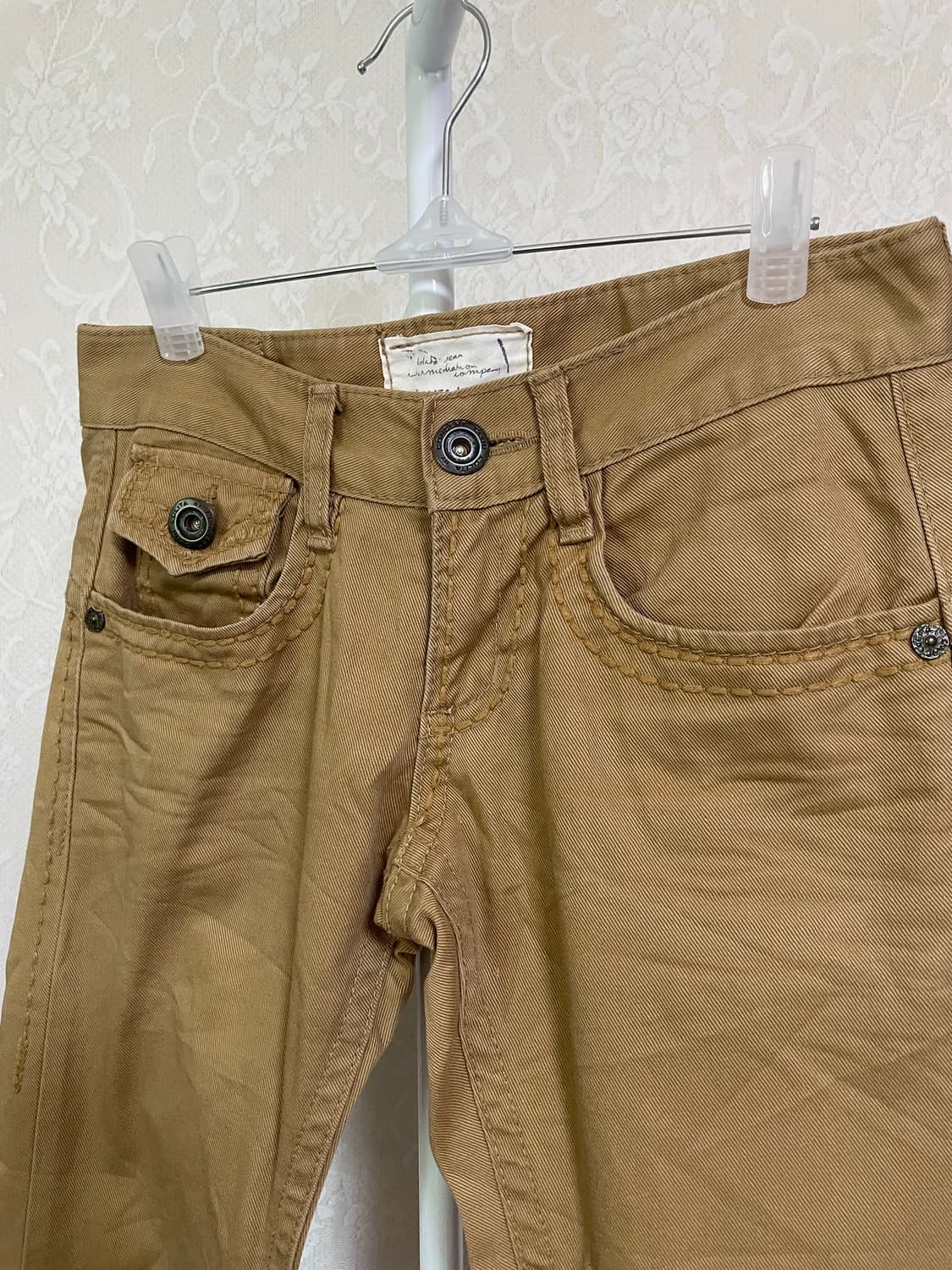 Lolita Jeans 카멜 포켓 디테일 팬츠 상품이미지3