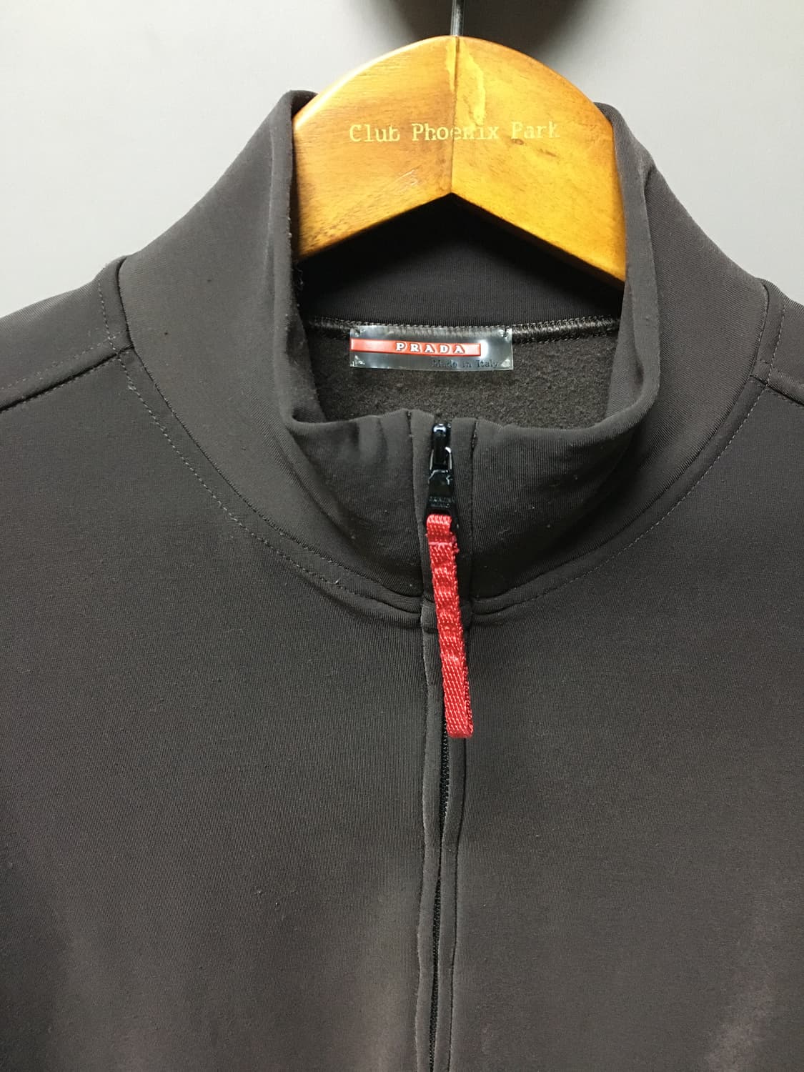 프라다 스포츠 하이넥 집업 상품이미지2