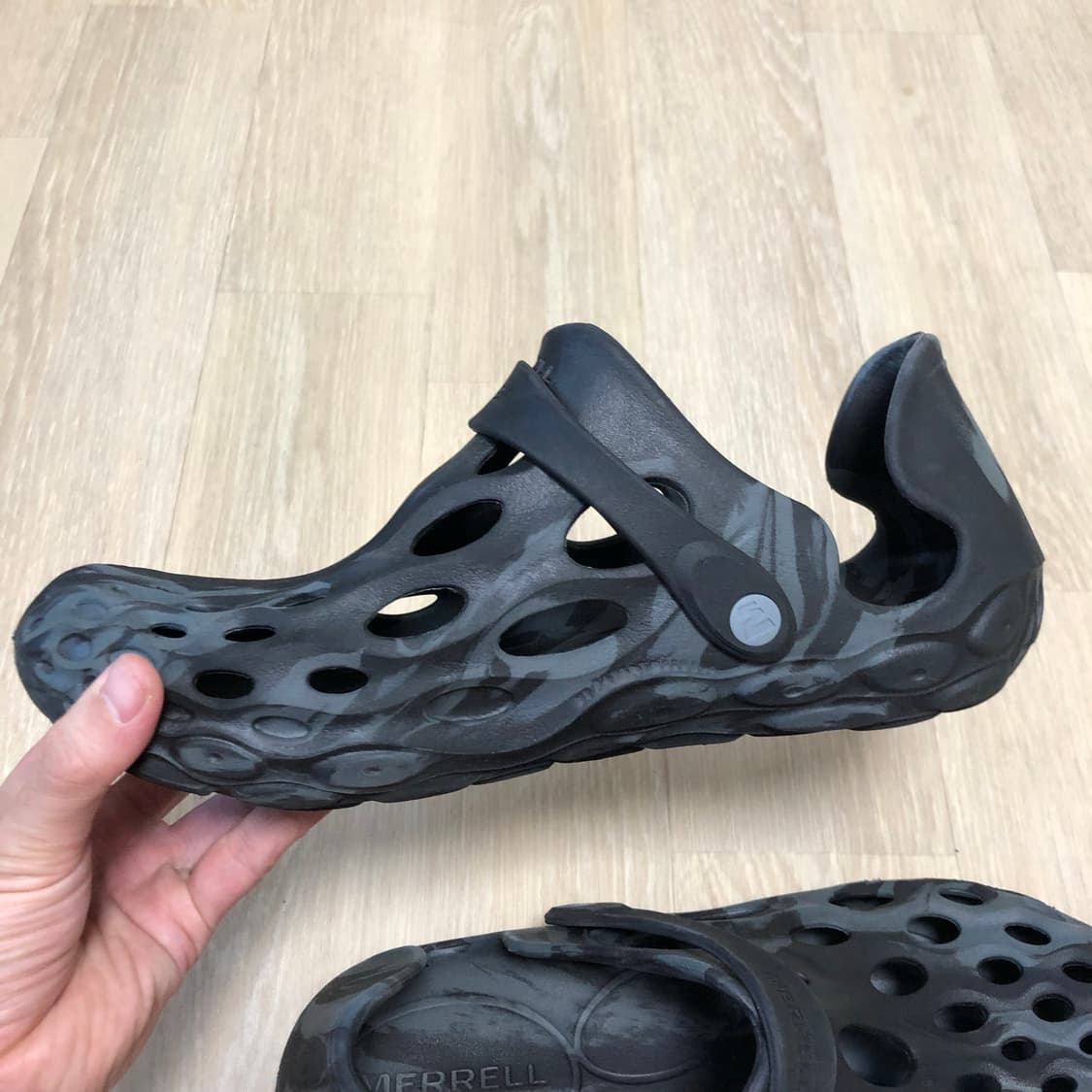 (280) 머렐 Merrell 하이드로목 블랙 HYDROMOC 샌들 상품이미지9