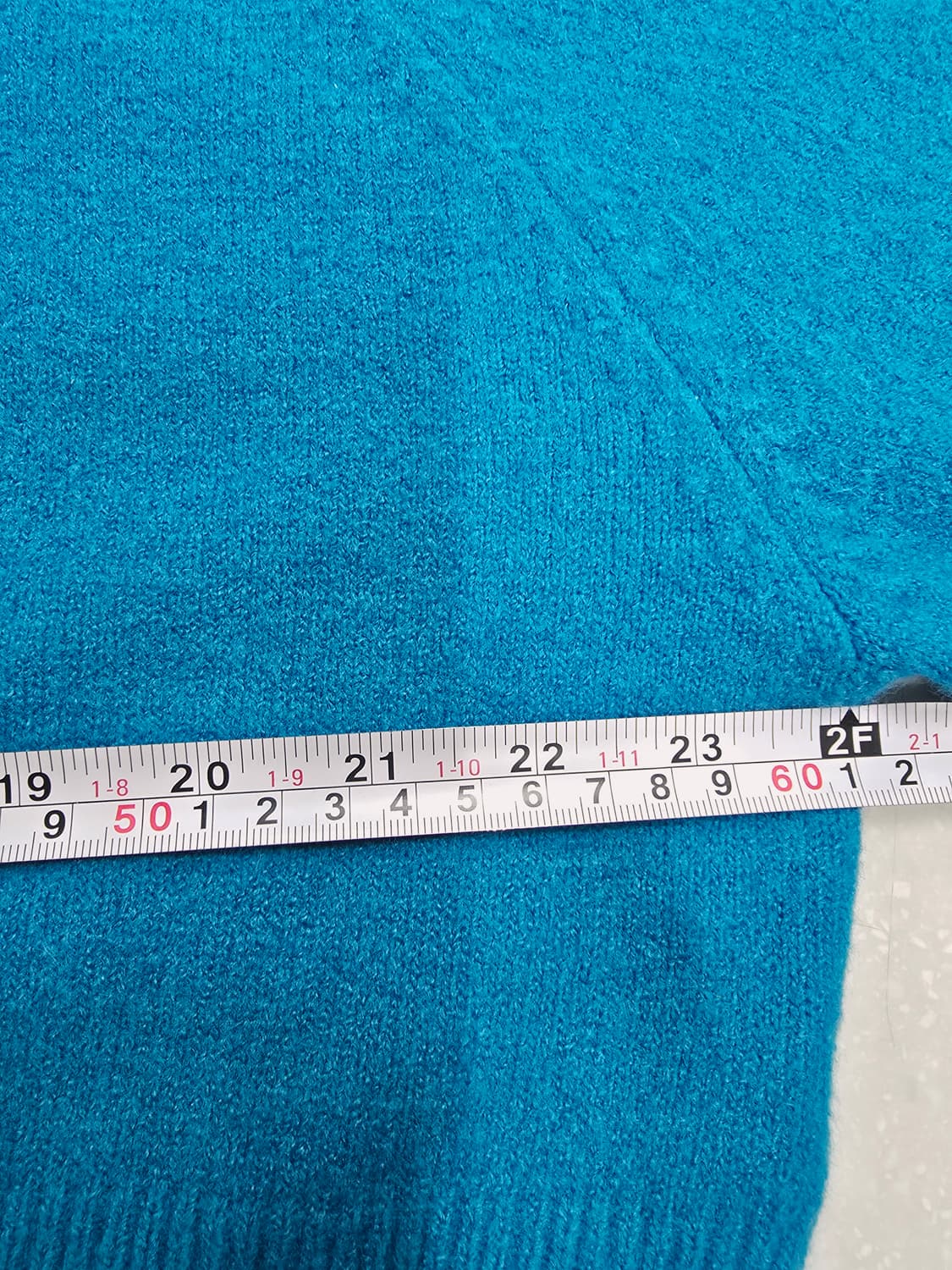 발렌시아 터키블루 V넥 크롭 니트 상품이미지7