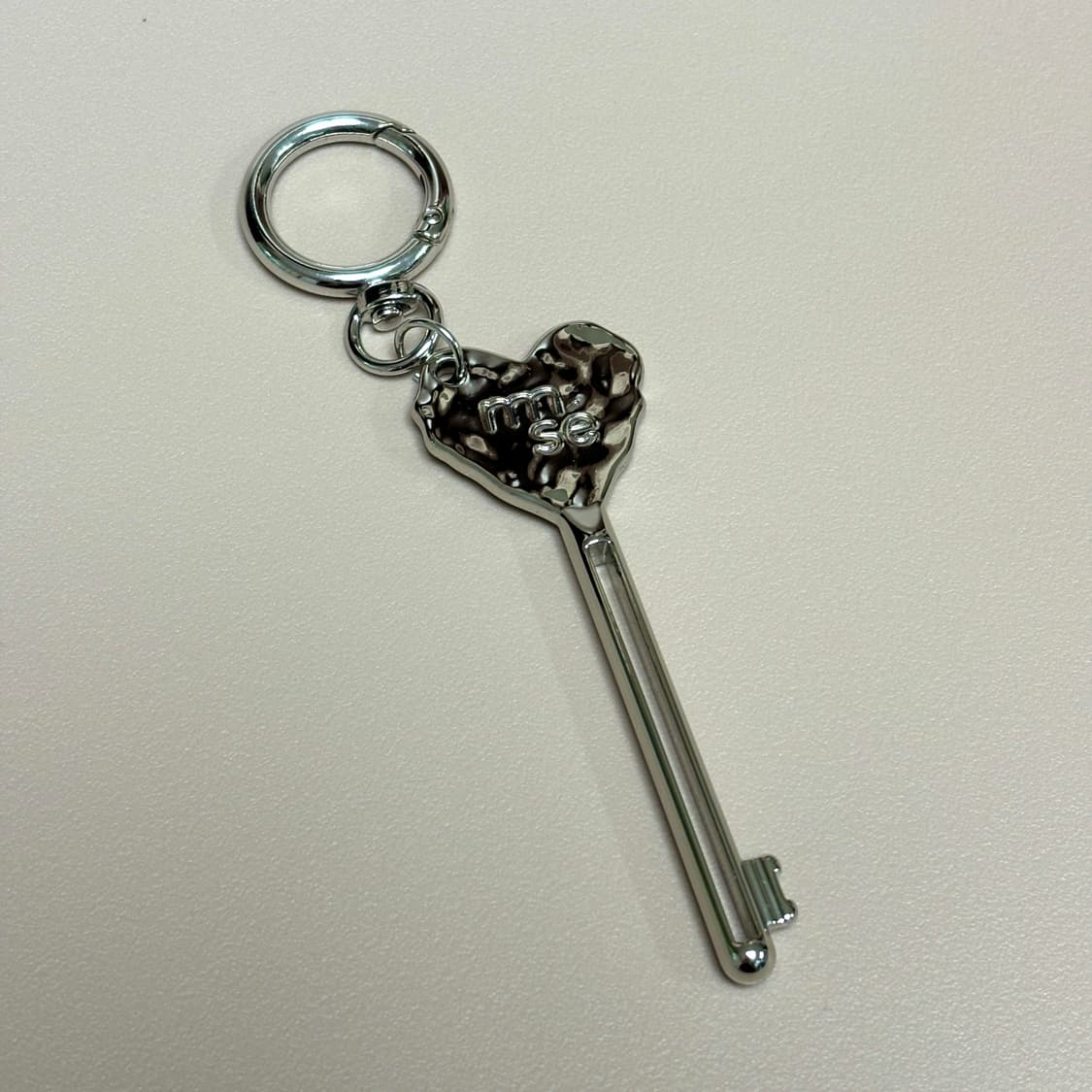 모멘센트 핸드크림 스퀴저 키링 상품이미지2