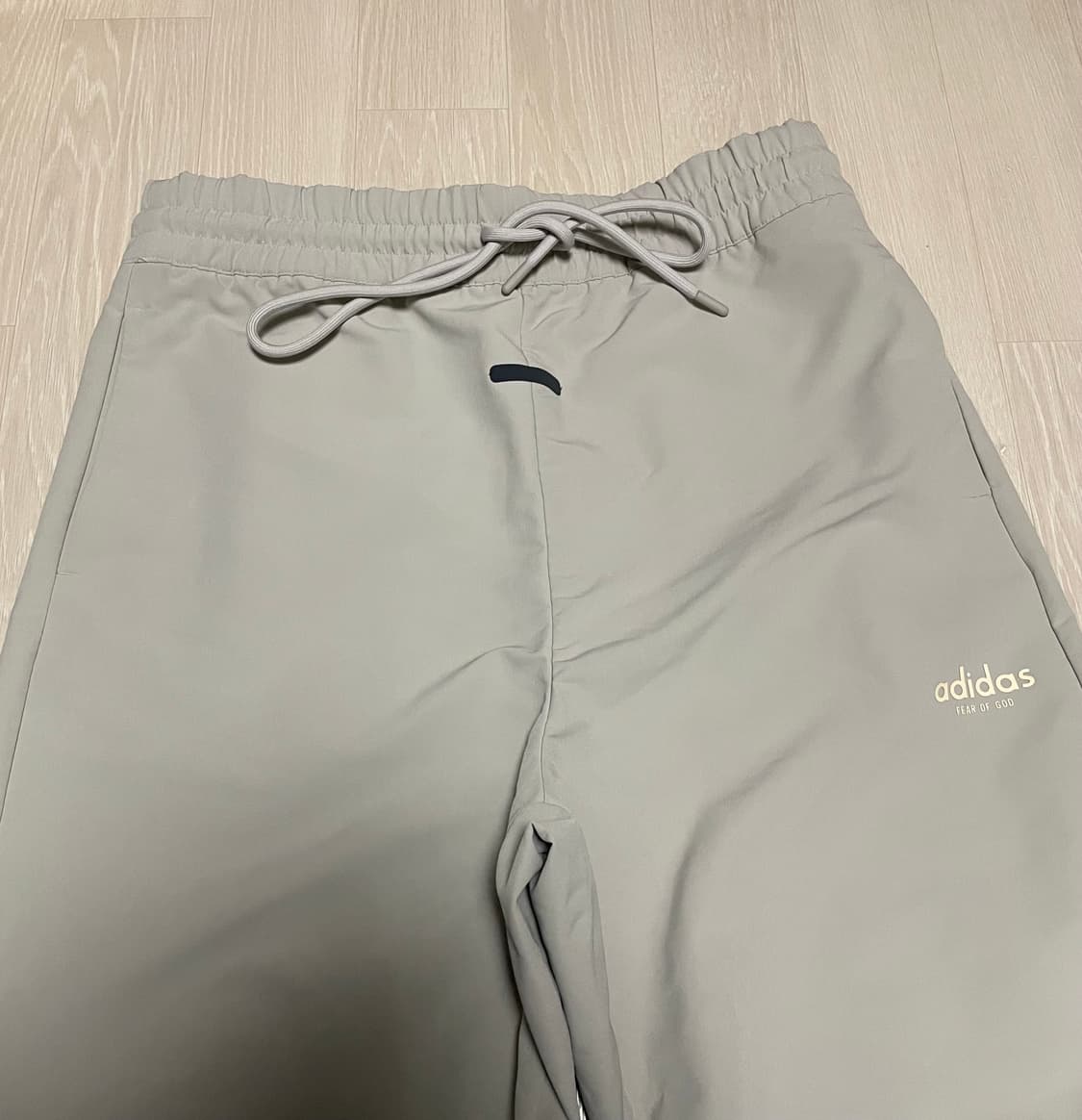 아디다스 x 피어 오브 갓 애슬레틱스 팬츠 상품이미지3