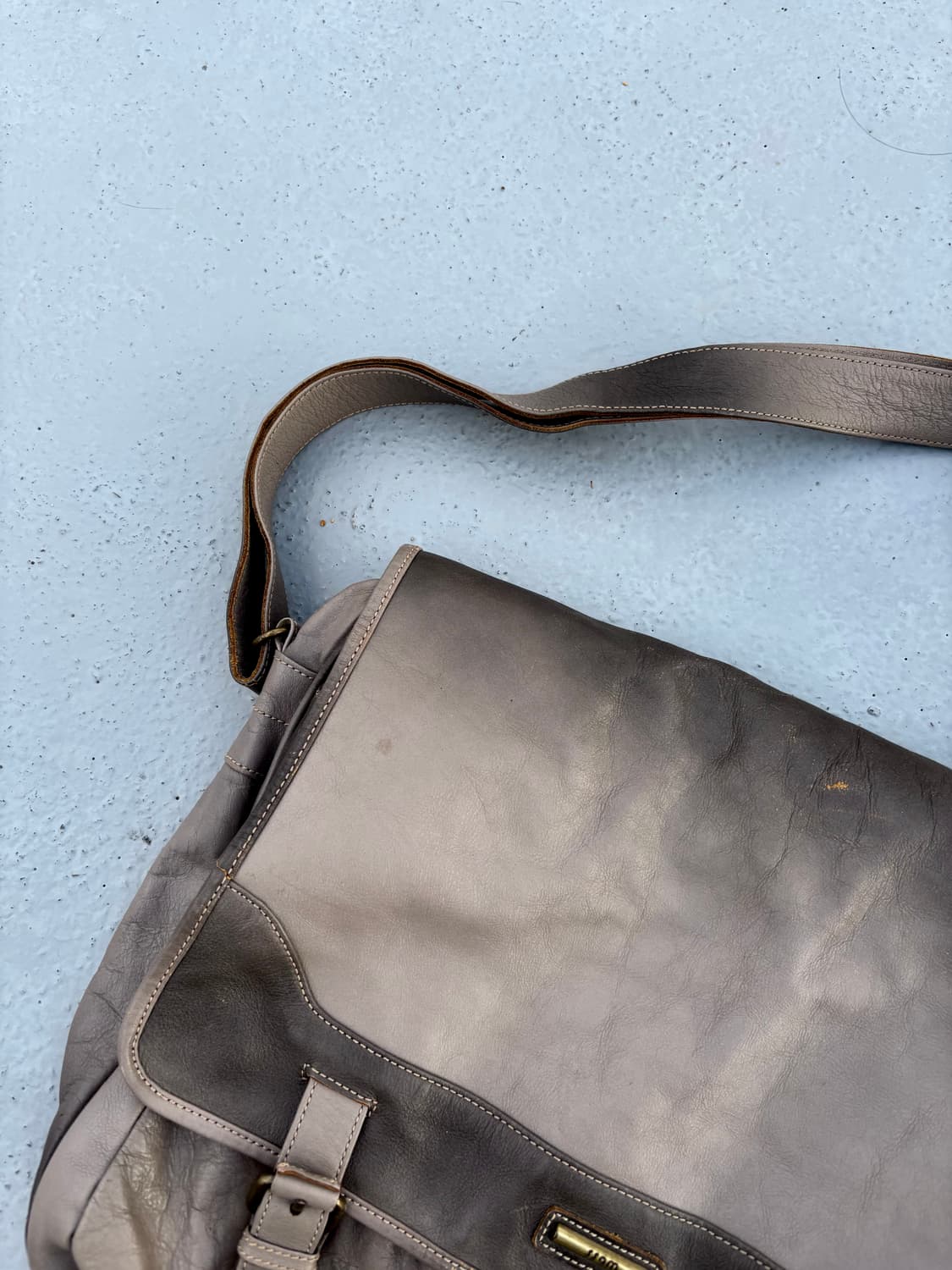 “Vintage” Grunge Mood Buckle Detail Bag 상품이미지6