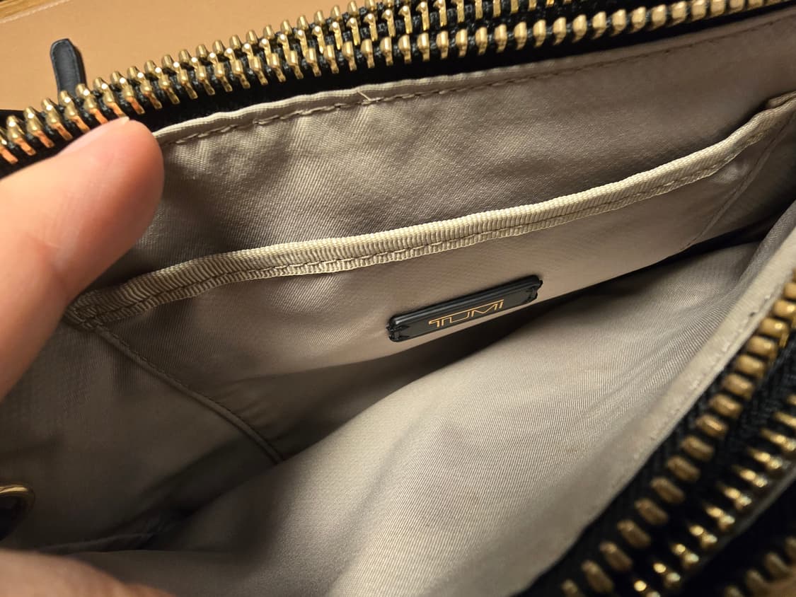 투미 3칸 크로스백 상품이미지8