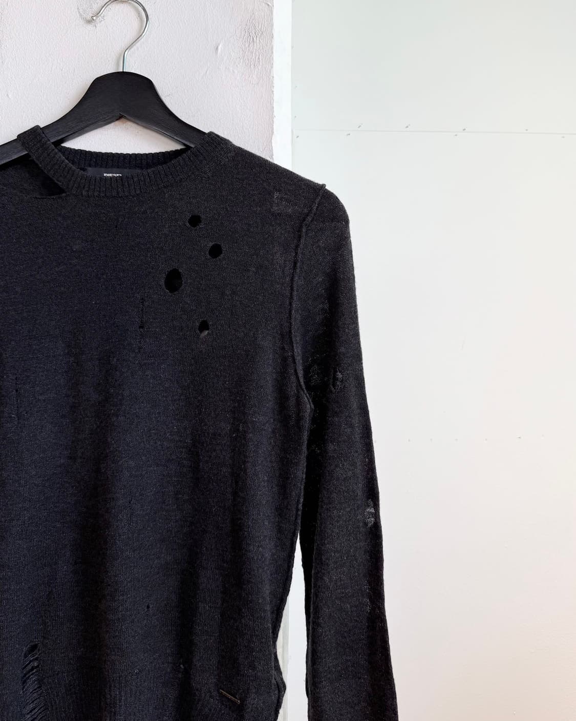 디젤 차콜 디스트로이드 니트  상품이미지4