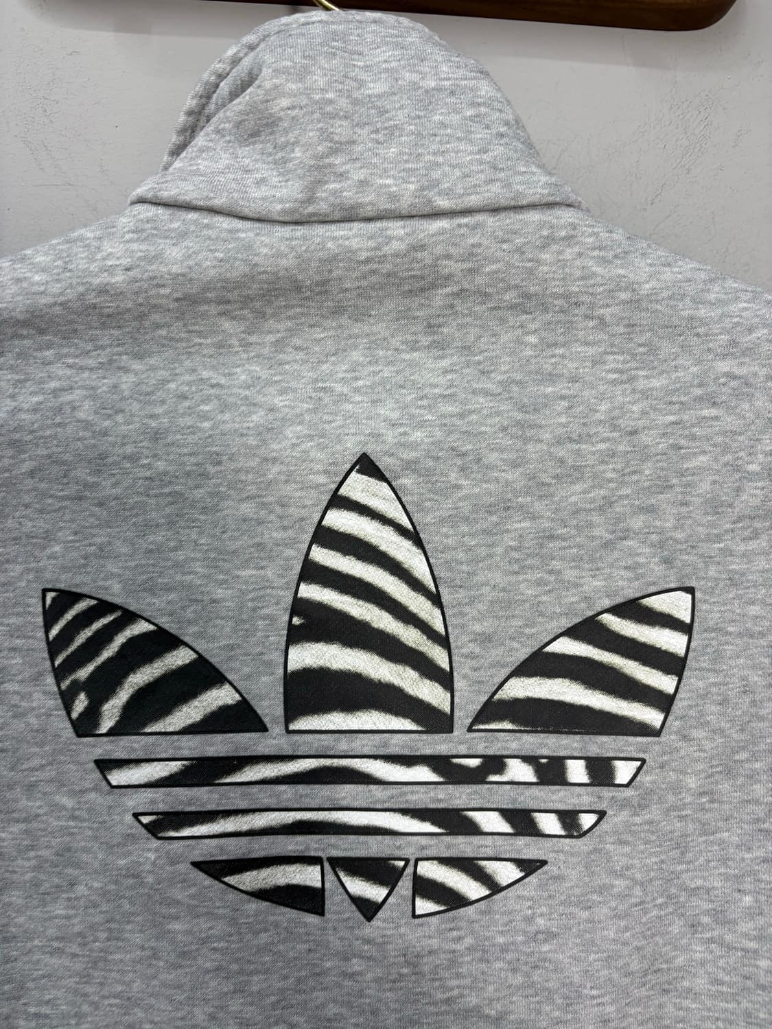 아디다스 그레이 레오파드 패턴 트랙탑 져지 A3190 상품이미지6