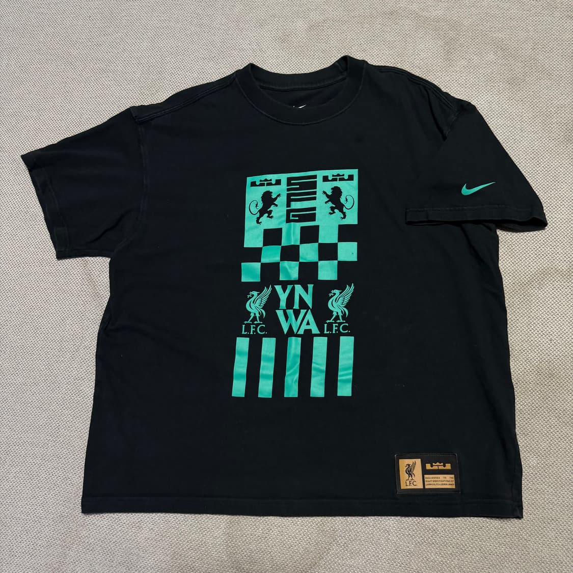 나이키 리버풀 x 르브론 반팔 티셔츠 상품이미지1