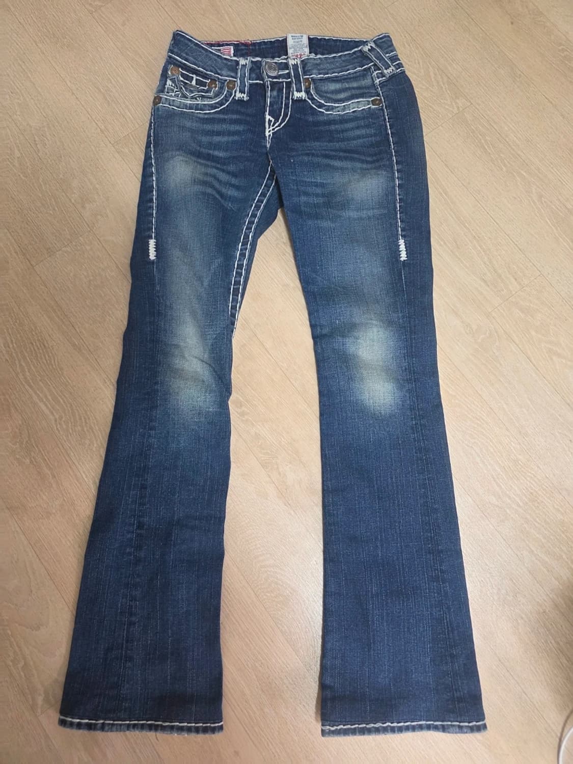 트루릴리전 베키슈퍼T 화이트 스티치 플레어핏 데님 팬츠 25 상품이미지4