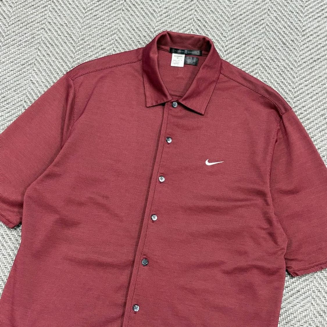 나이키 타이거우즈 베이직 로고 셔츠 v3304 상품이미지3