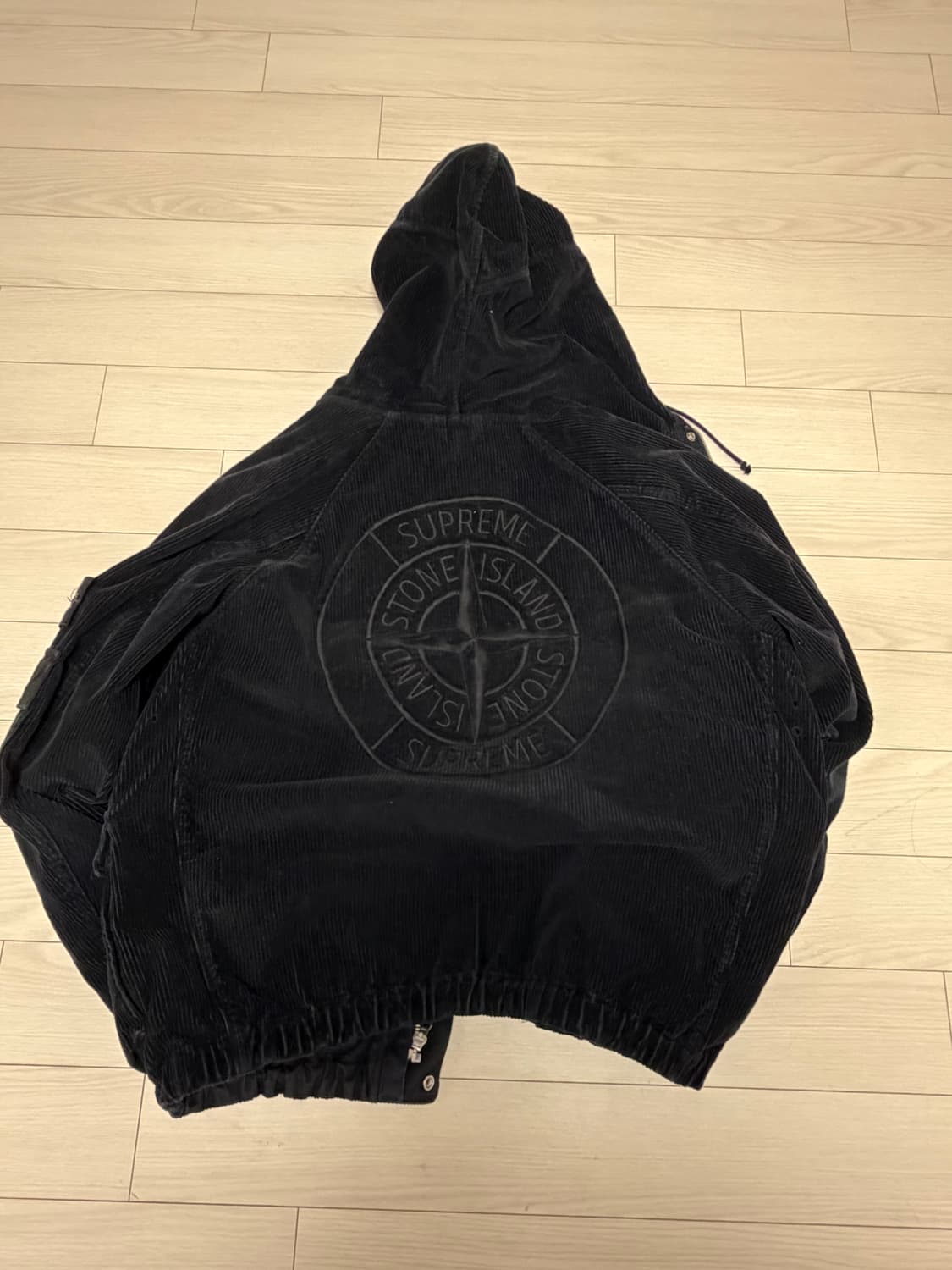 슈프림 스톤아일랜드 코듀로이 자켓 블랙 상품이미지2