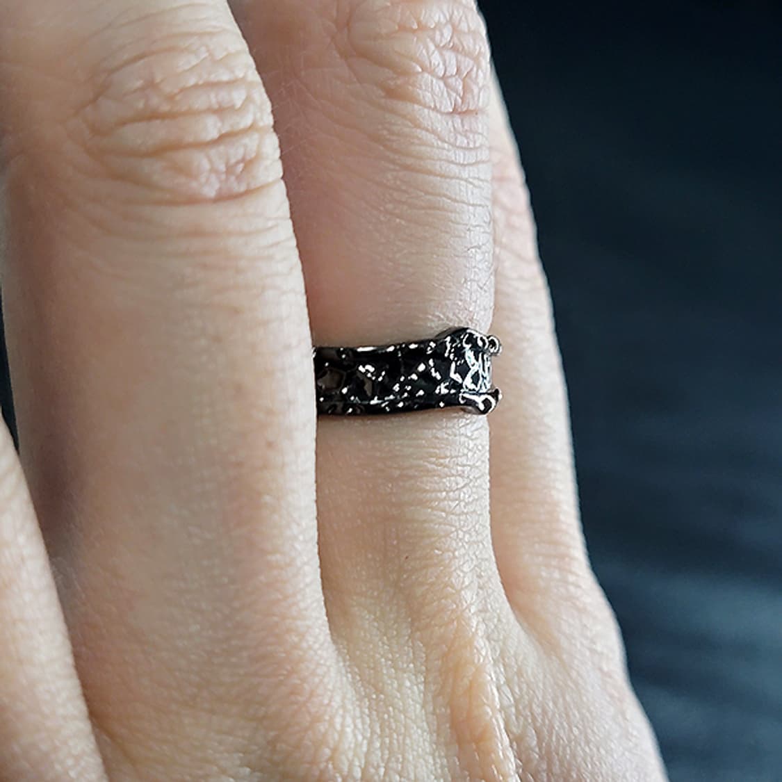 Lurk 백동 흑도금 남자 엔틱 빈티지 명품 균열 불규칙 반지 상품이미지7