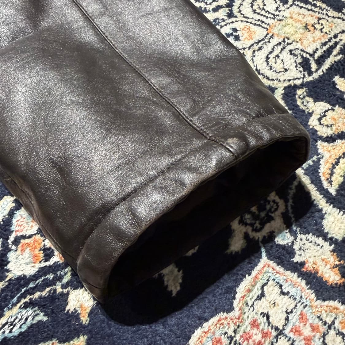 페라가모 램스킨 패디드 리버스블 코트 54 L 왁스코튼 상품이미지9