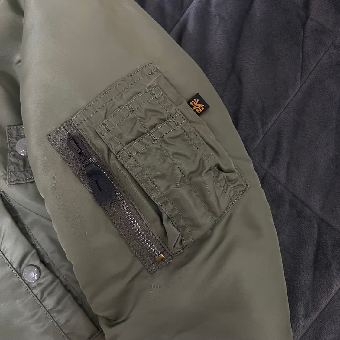 알파인더스트리 MA-1 카키 상품이미지3