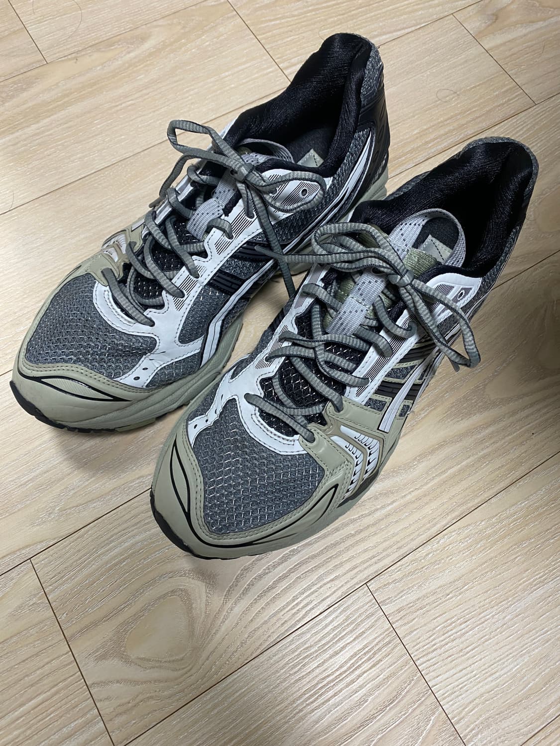 275 아식스 키코 젤카야노14 피드몬트 그레이 상품이미지3