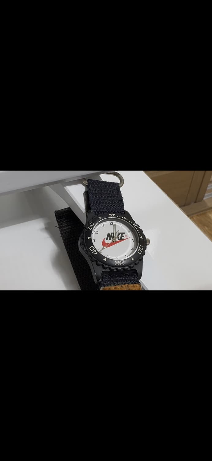 나이키 쿼츠 스포츠 시계 상품이미지1