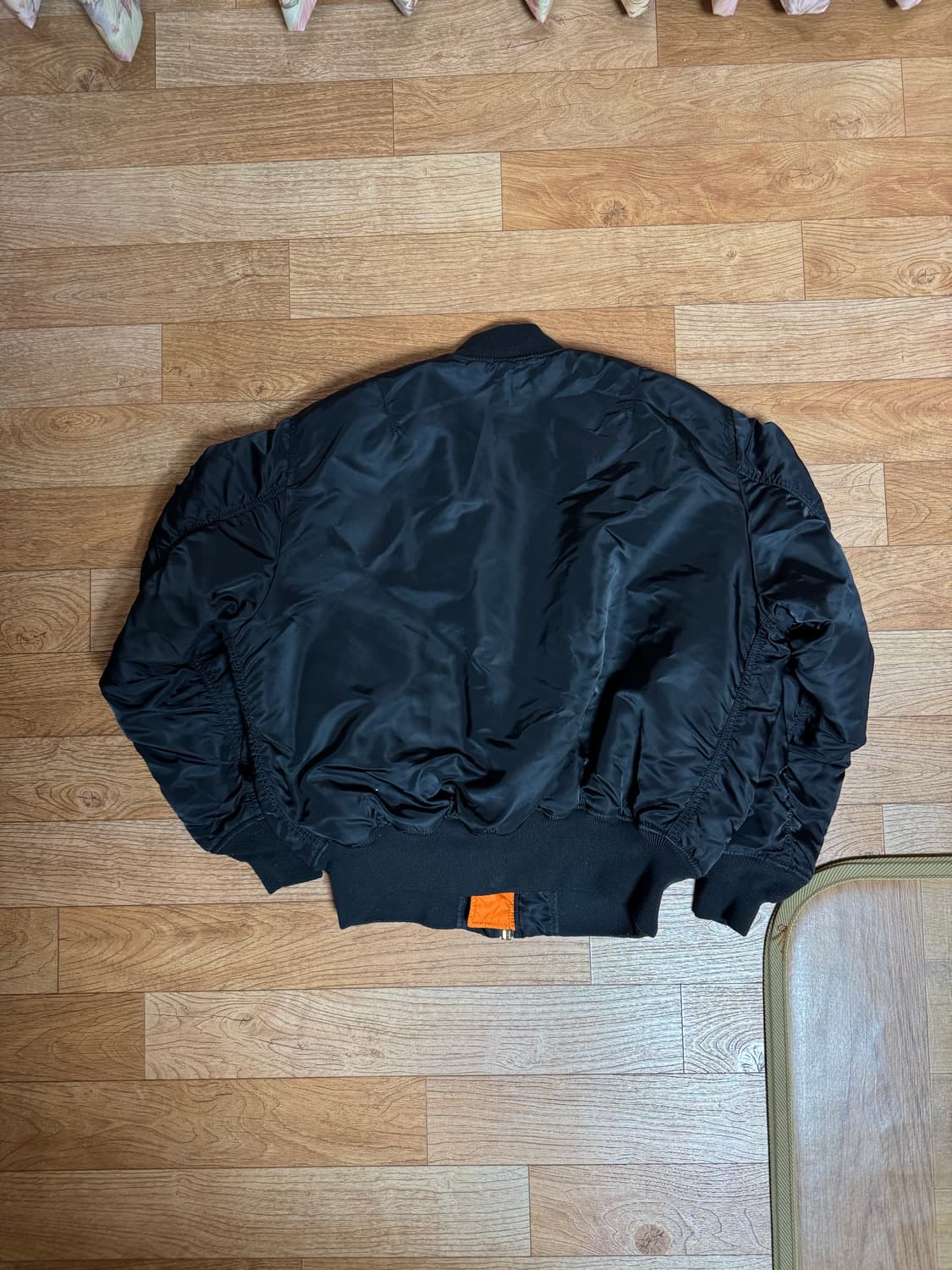 알파인더스트리 Ma-1 (xl사이즈) 상품이미지5