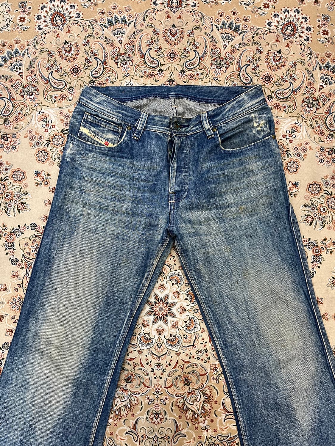 디젤 백포켓 디테일 플레어 데님 팬츠 상품이미지4