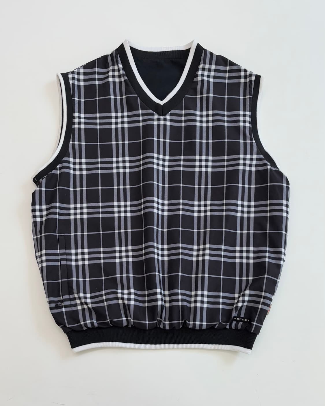 Burberry 버버리 리버시블 폴리쉘 베스트 웜업   상품이미지1