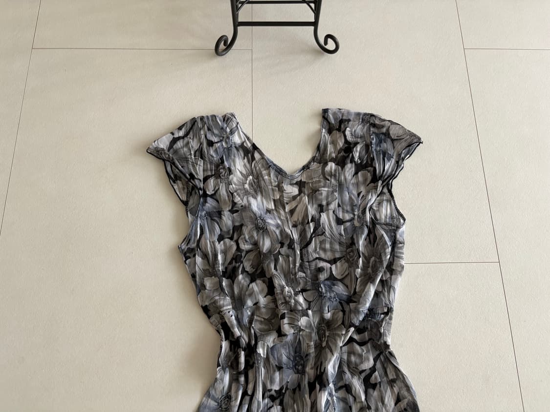 grey floral top 상품이미지4