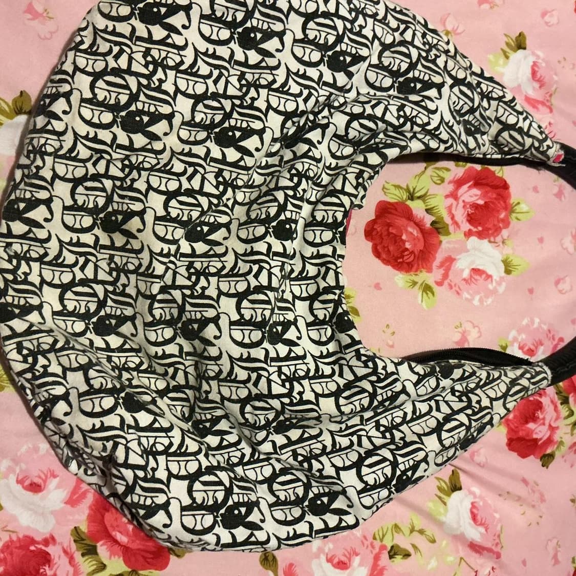 Y2K 플레이보이 핑크/블랙 모노그램 호보백 데드스탁 상품이미지3