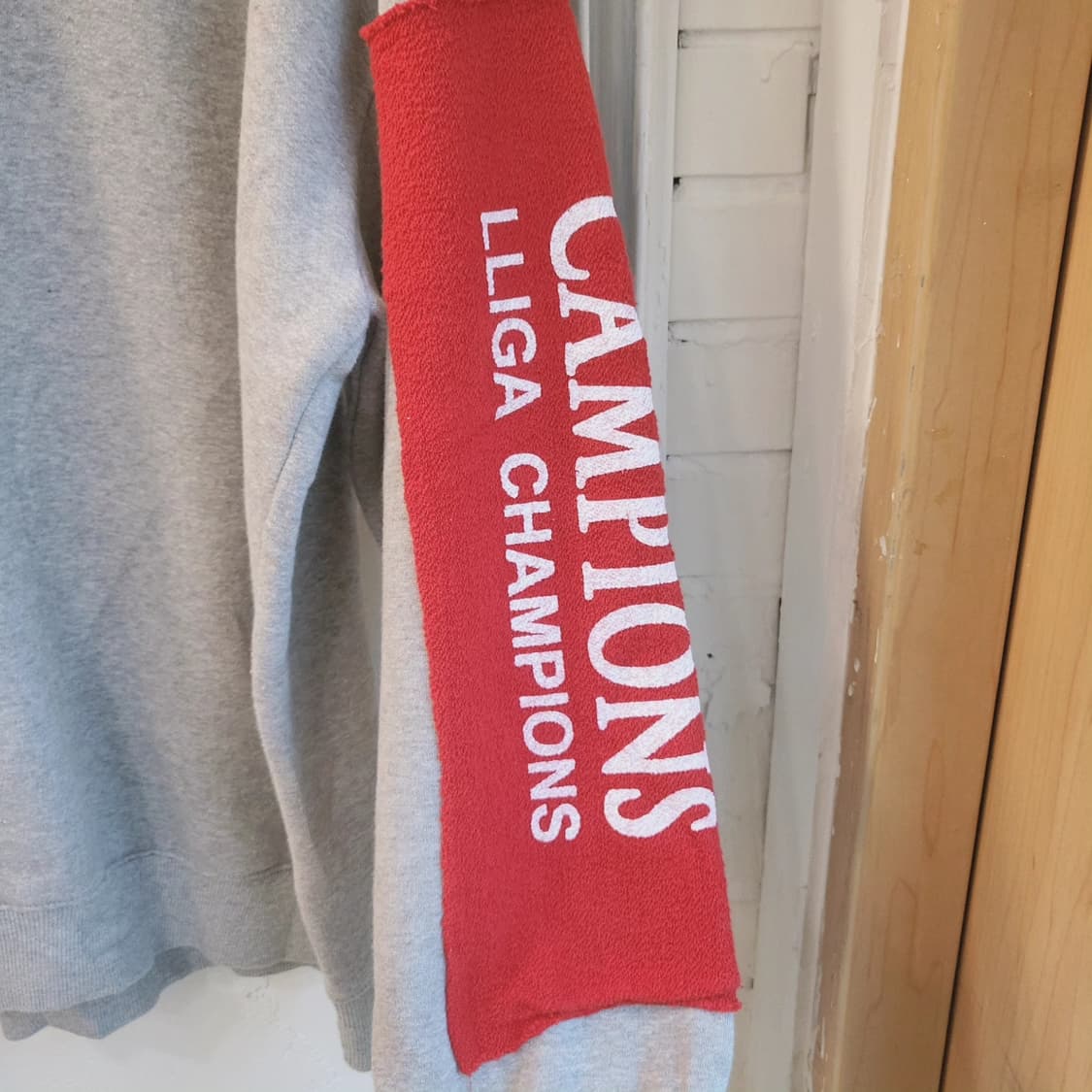 Fandom 패치 기모 맨투맨 상품이미지5