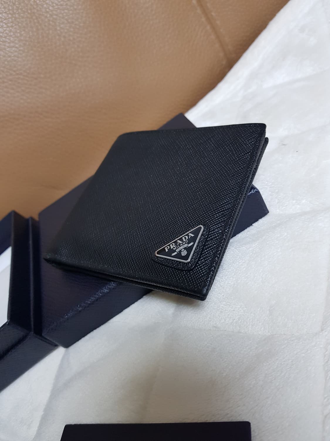 프라다 사피아노 삼각로고 반지갑 블랙 2mo513 상품이미지4