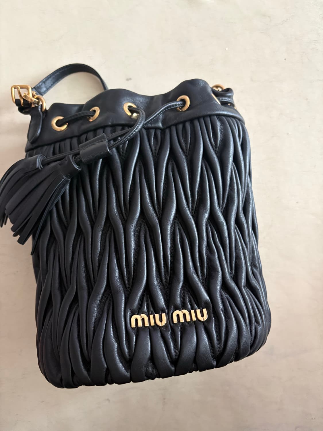 미우미우 메테라쎄 상품이미지1