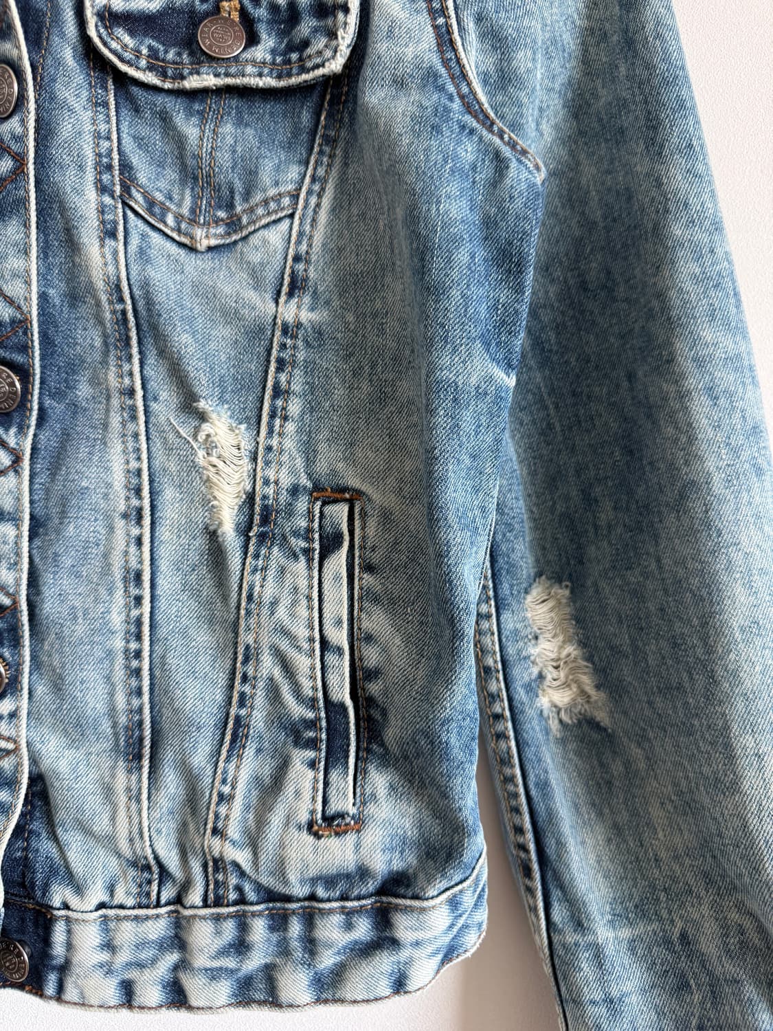자라(ZARA) 워싱 데님 자켓 상품이미지4