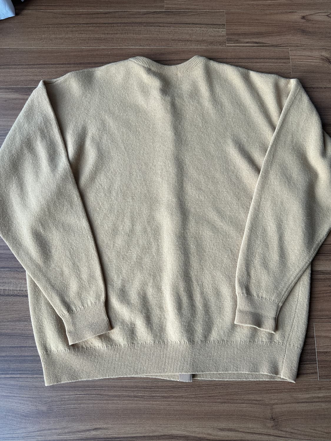 버버리 램스울 금장 가디건 베이지 40 상품이미지8